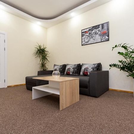 Apartment Center Of Odessa Eksteriør bilde
