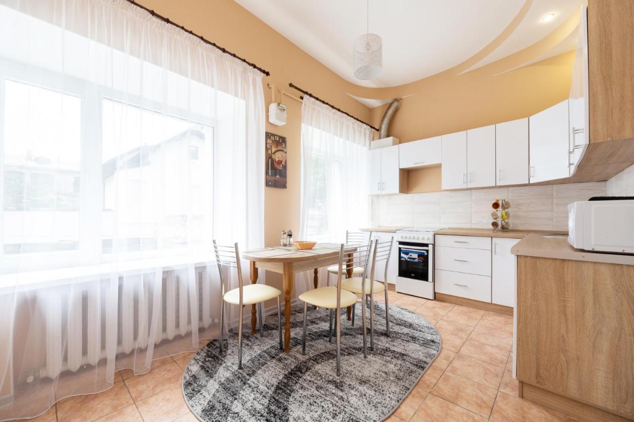 Apartment Center Of Odessa Eksteriør bilde
