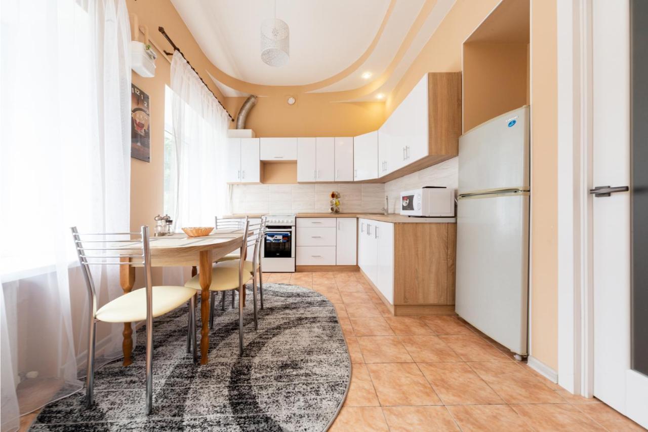 Apartment Center Of Odessa Eksteriør bilde